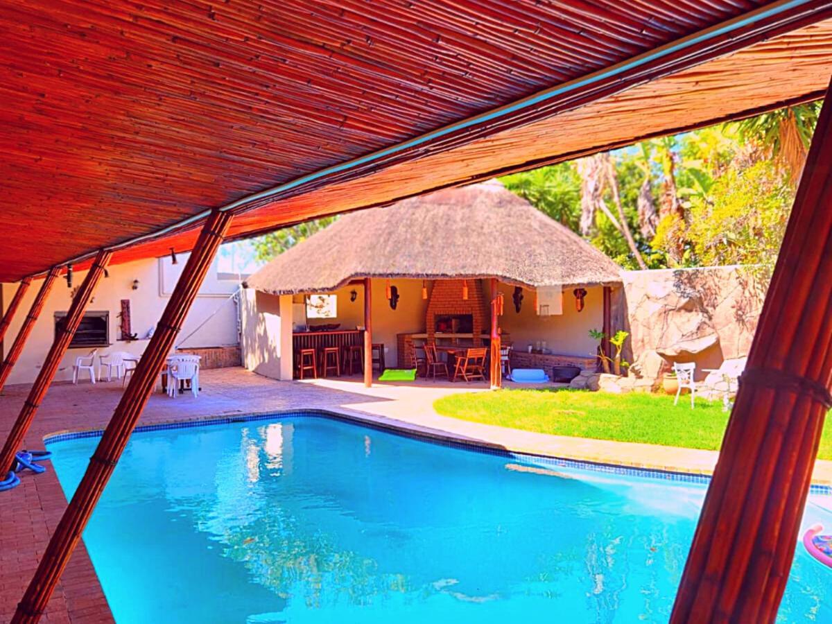 Durbanville Pool House Exterior photo